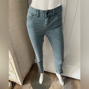Free People Mid Rise Jeans 29X32